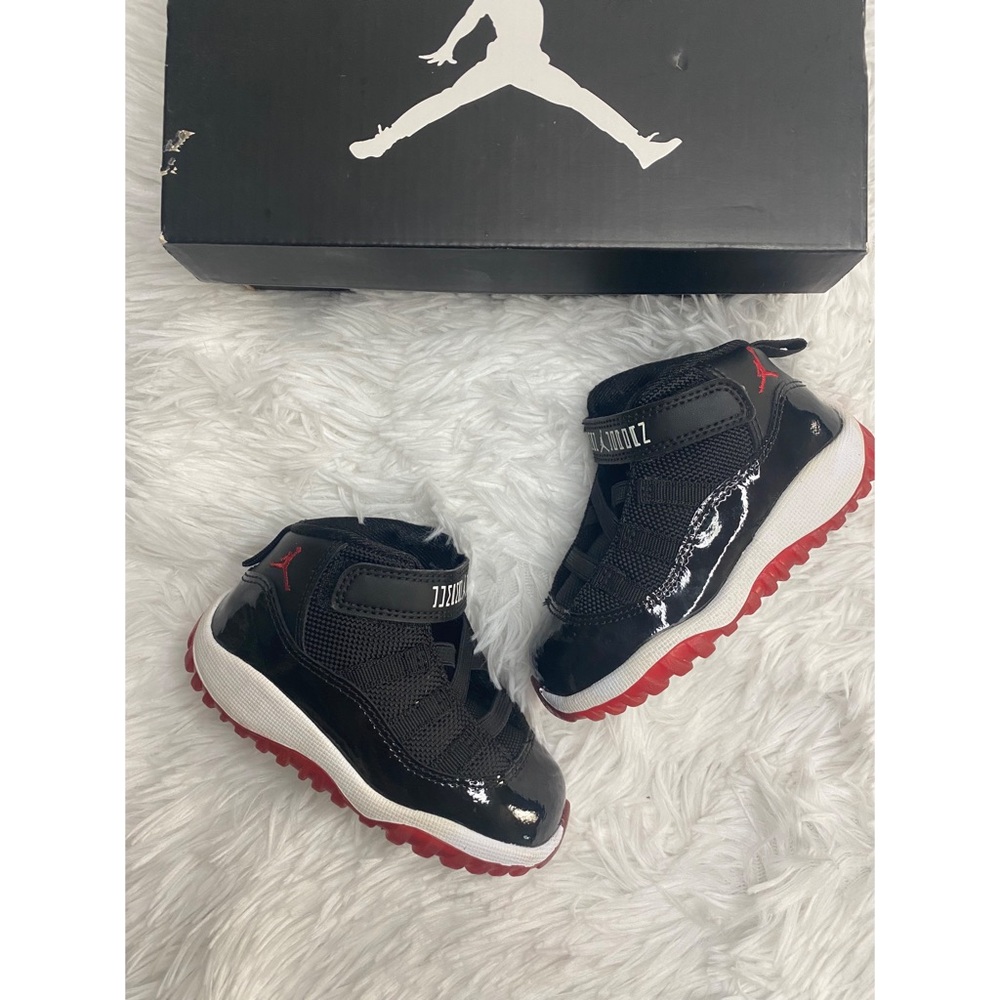 **SOLD** Air Jordan 11 Retro ‘Bred’ 2019
